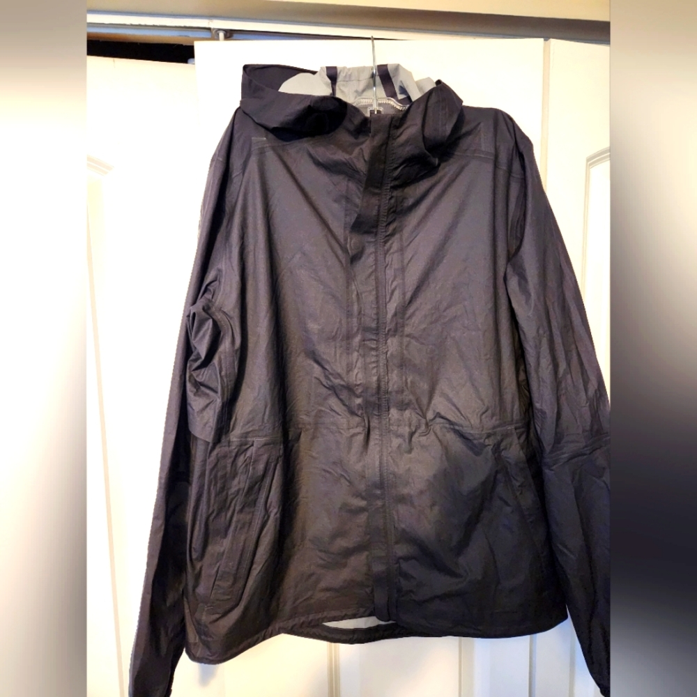 LULULEMON MEN'S PRECIPITATION JACKET BLACK LARGE